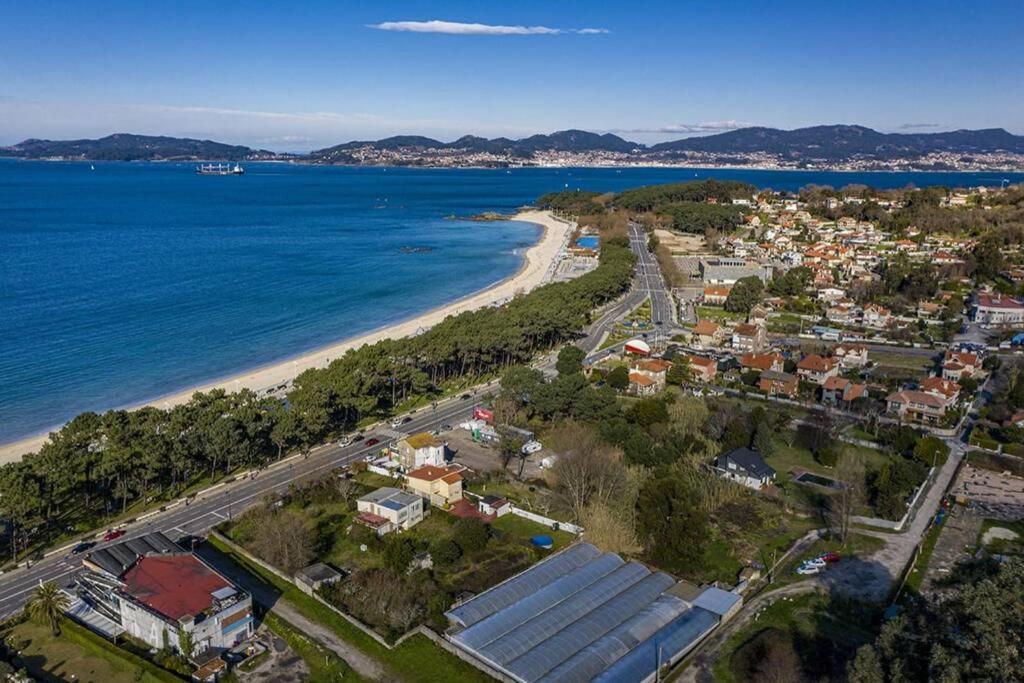 Apartamentos En Playa De Samil Primera Linea De Playa Pe Na Areia Vigo Dış mekan fotoğraf