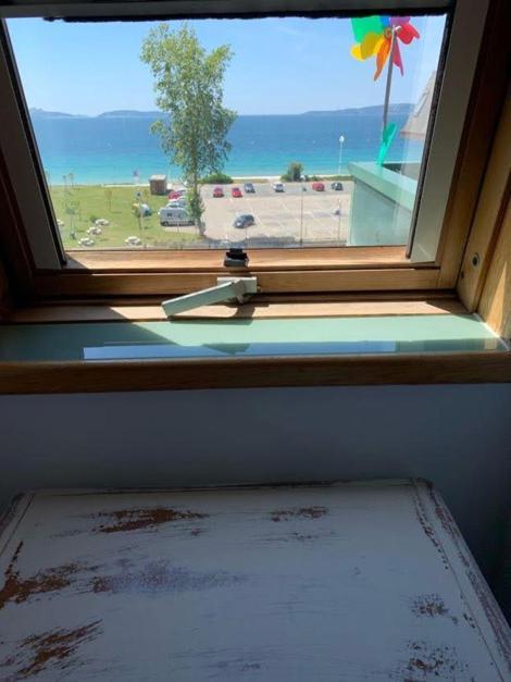 Apartamentos En Playa De Samil Primera Linea De Playa Pe Na Areia Vigo Dış mekan fotoğraf